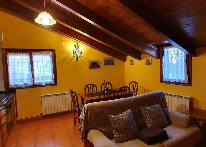 Castell Lägenhet Neril